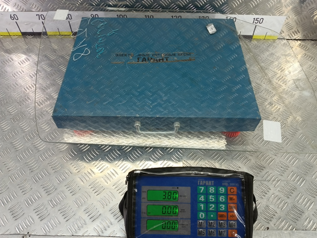 стекло двери MERCEDES-BENZ Sprinter  A9067250110, 860 рублей, Москва