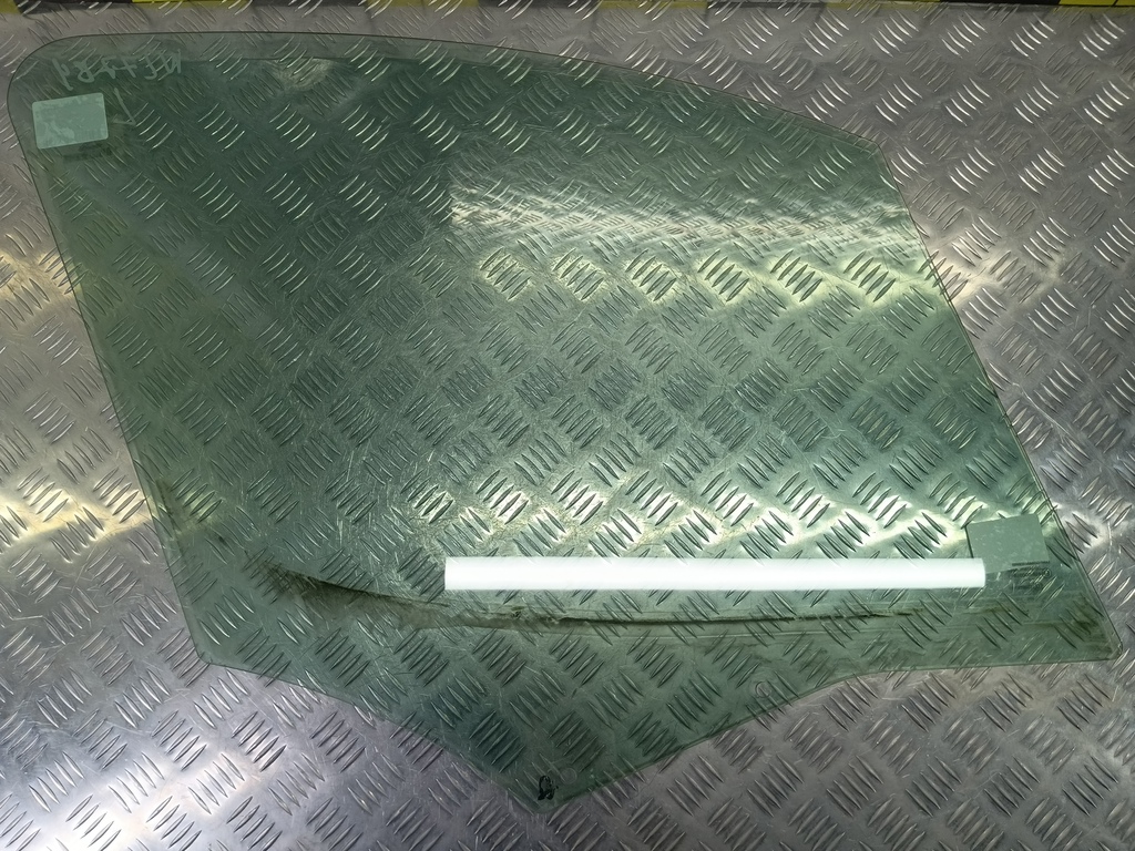 стекло двери Peugeot Partner  9201L9, 2590 рублей, Москва