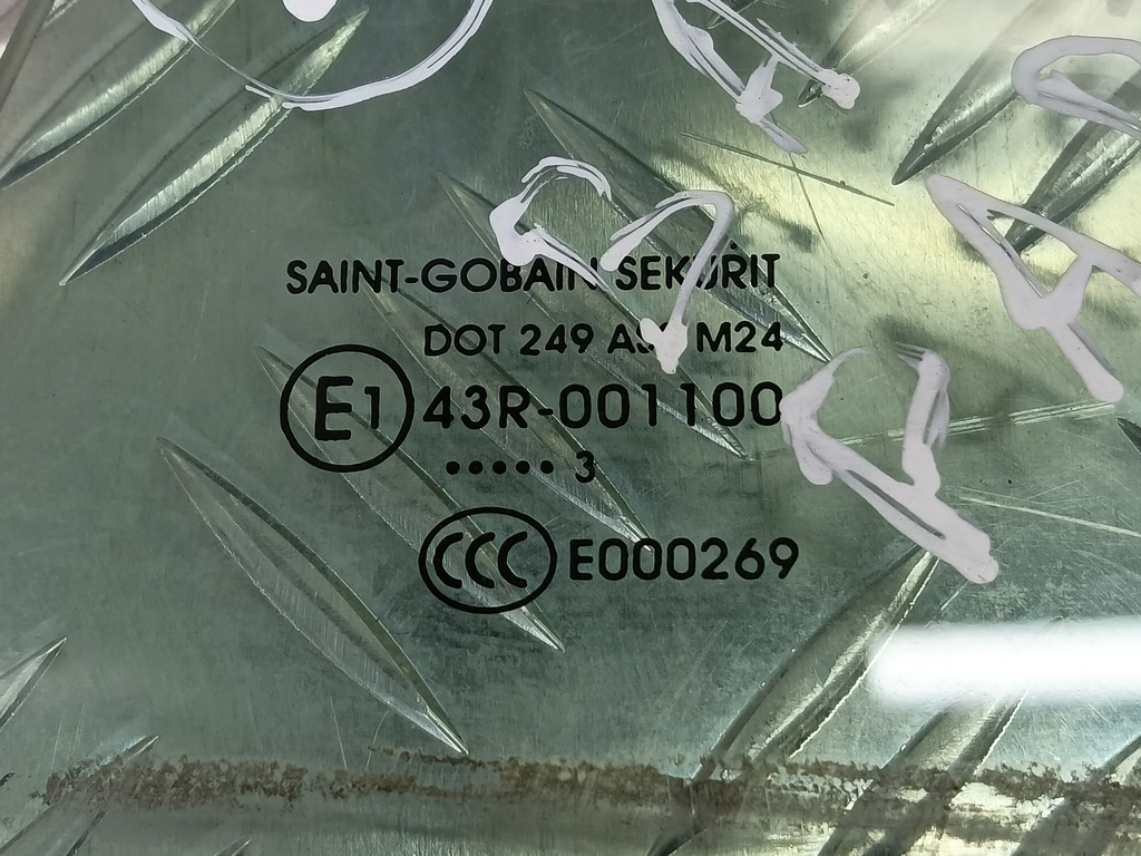 стекло двери Peugeot Partner  9201L9, 2590 рублей, Москва