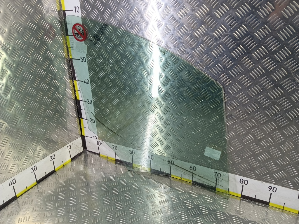 стекло двери Peugeot Partner  9201L9, 2590 рублей, Москва