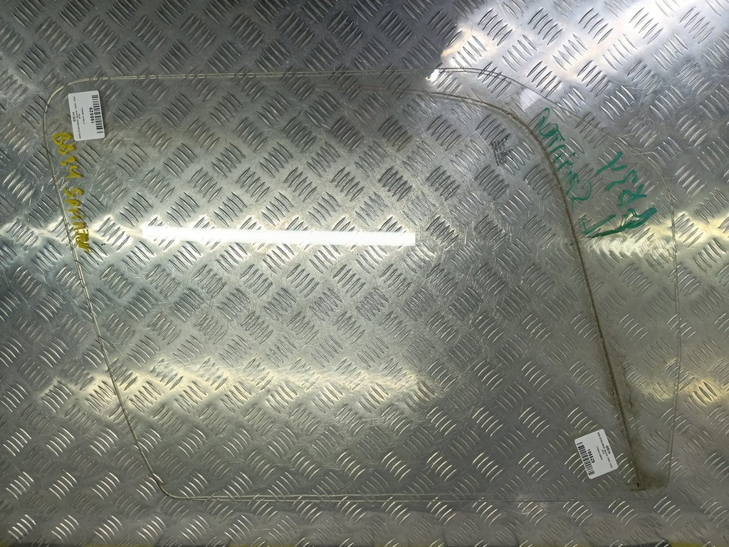 стекло двери MERCEDES-BENZ Sprinter  A9067250010, 1550 рублей, Москва