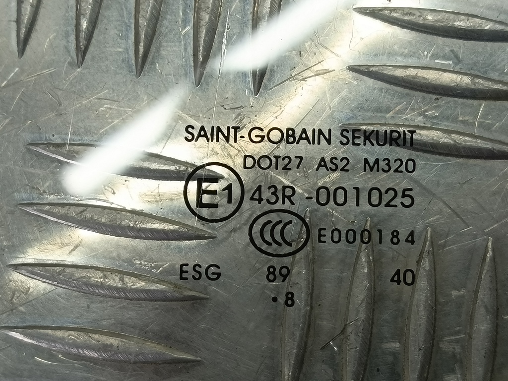 стекло двери MERCEDES-BENZ Sprinter  A9067250010, 1550 рублей, Москва