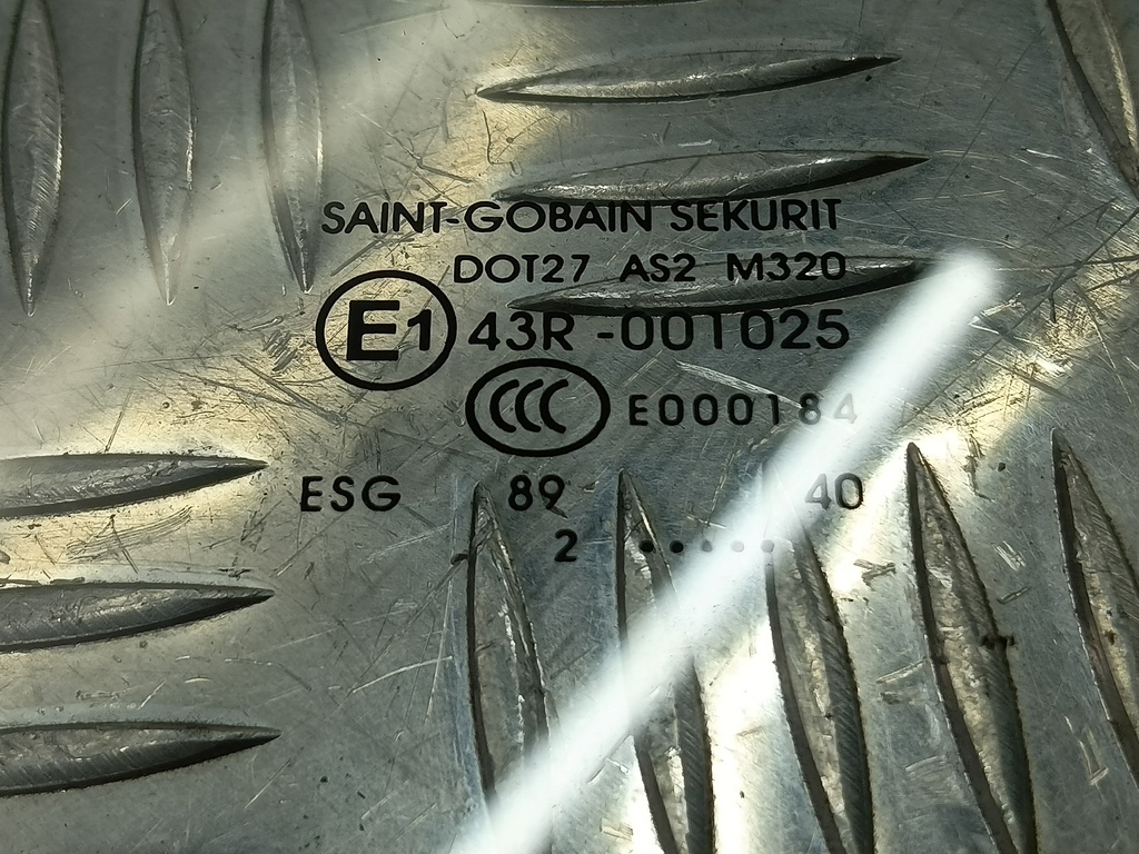 стекло двери MERCEDES-BENZ Sprinter  A9067250010, 1550 рублей, Москва