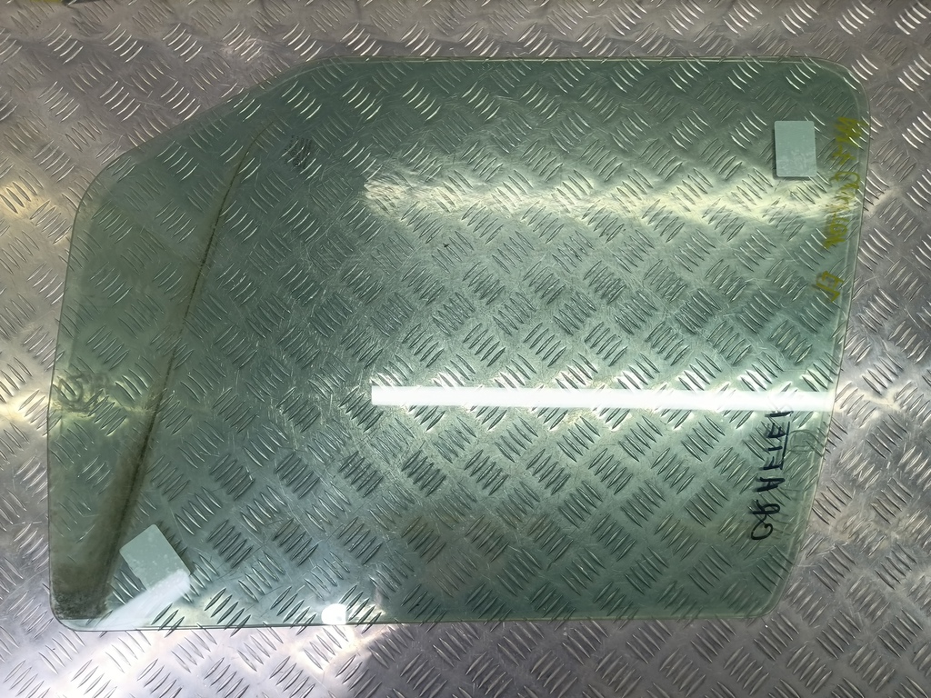 стекло двери Volkswagen Crafter  2E0845201A, 980 рублей, Москва