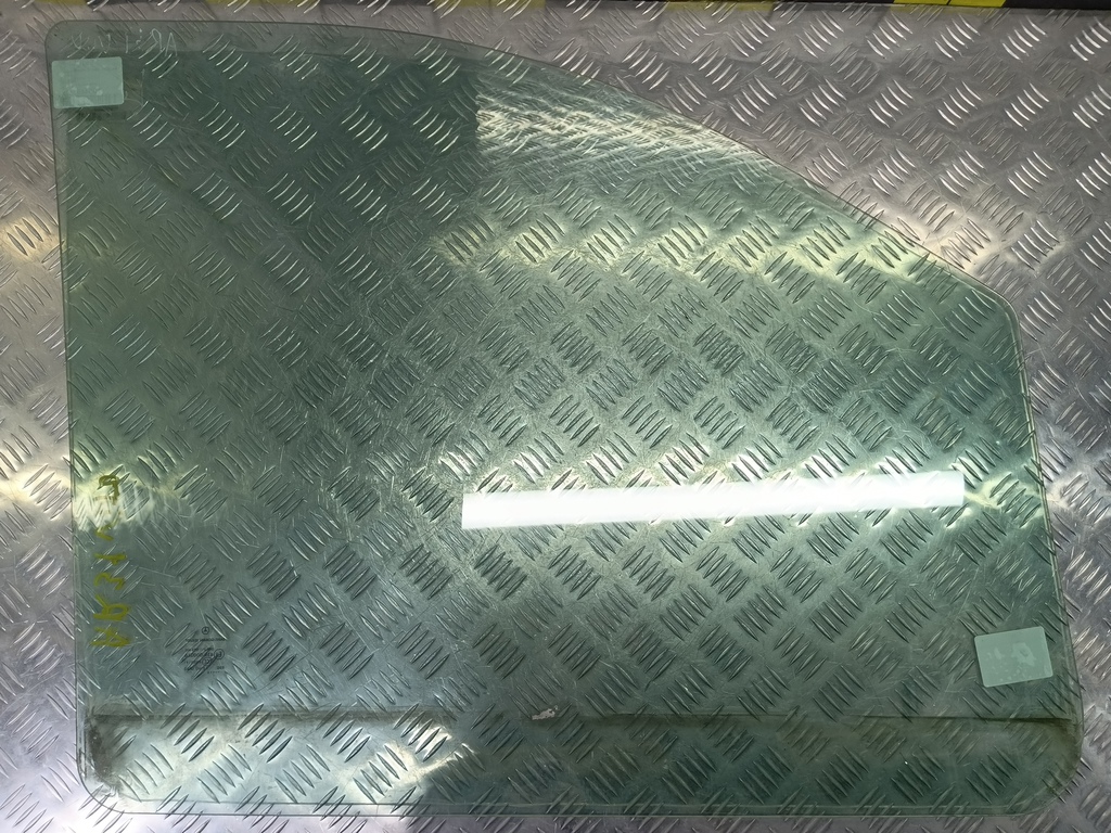 стекло двери MERCEDES-BENZ Vito  A6397250410, 860 рублей, Москва