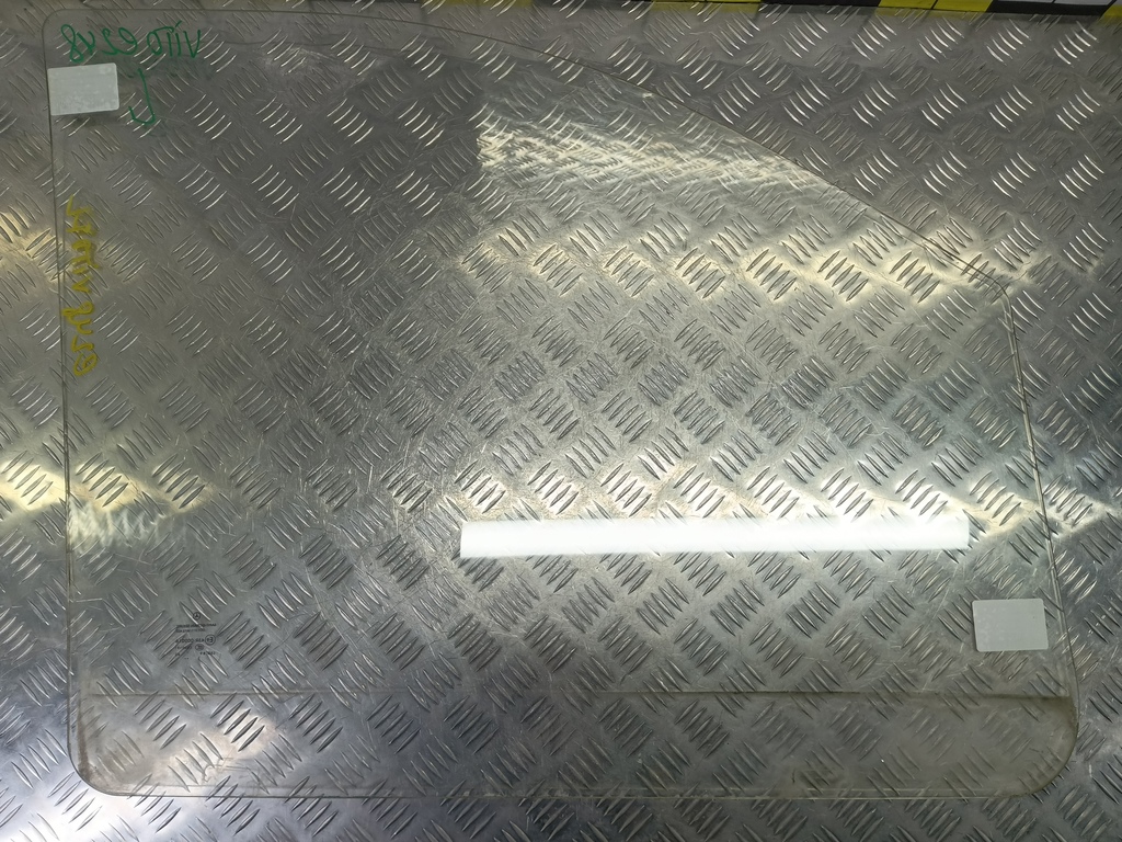 стекло двери MERCEDES-BENZ Vito  A6397250210, 750 рублей, Москва