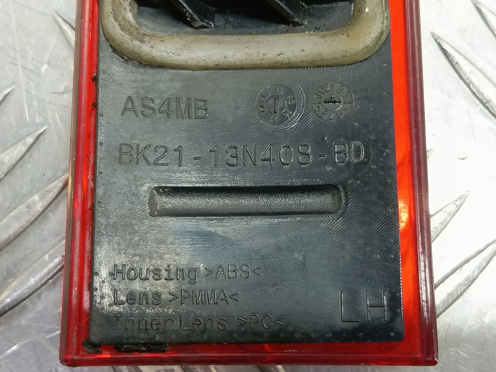 фонарь (стоп сигнал) FORD Tourneo Custom  1816872, 1550 рублей, Москва