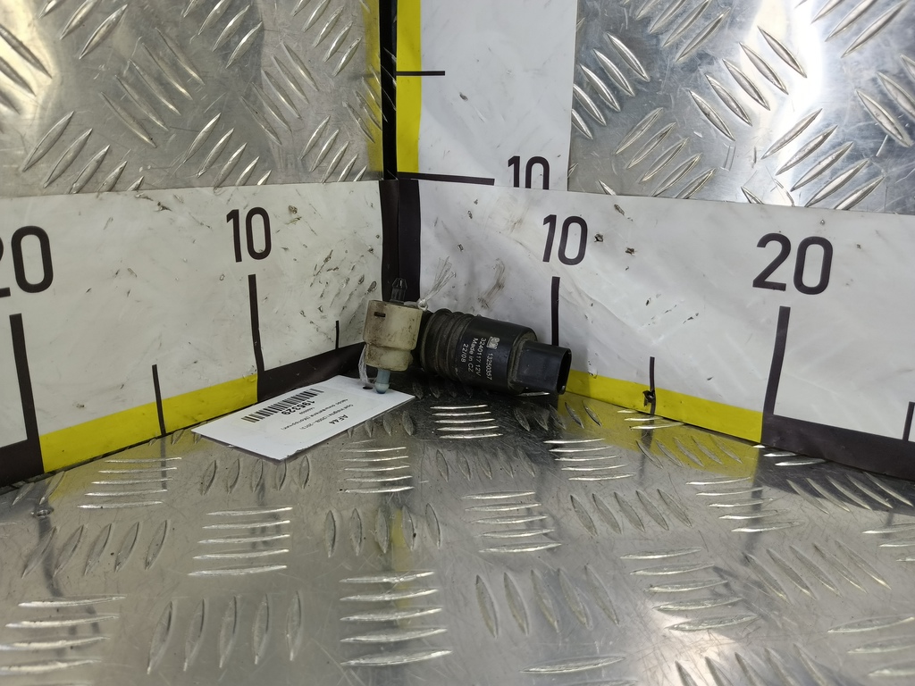 насос омывателя (моторчик) Opel Insignia  1450059, 750 рублей, Москва