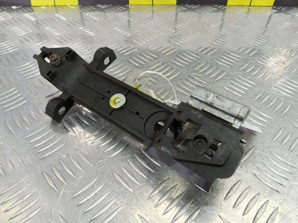 ответная часть ручки двери FORD Tourneo Connect  4431420, 4430 рублей, Москва