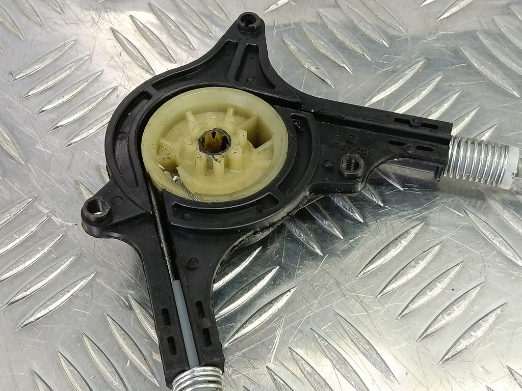 стеклоподъемник MERCEDES-BENZ Vito  A6397200046, 3850 рублей, Москва