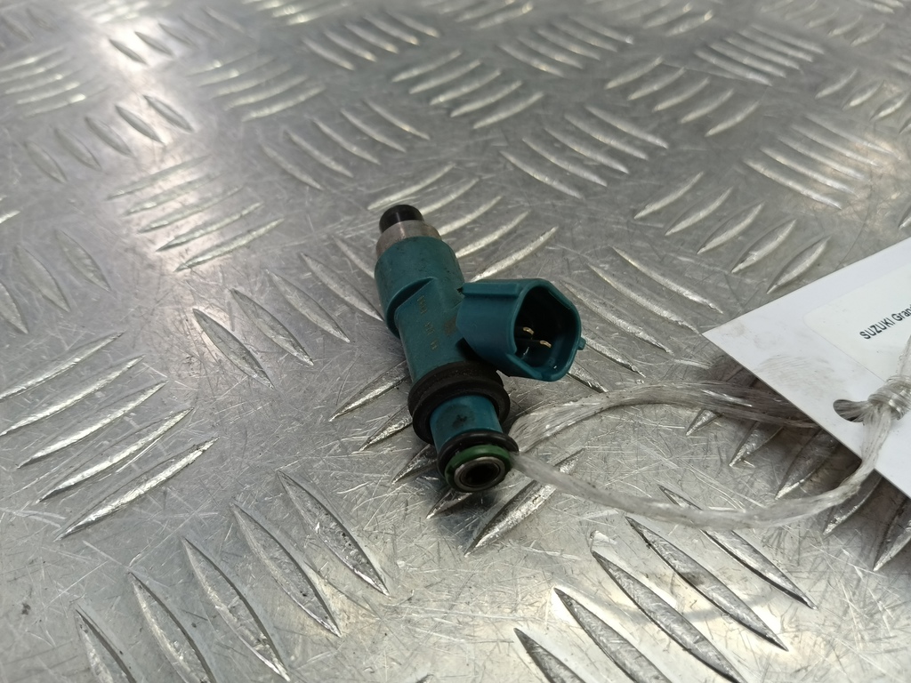 форсунка топливная SUZUKI Grand Vitara  1571065J00, 750 рублей, Москва
