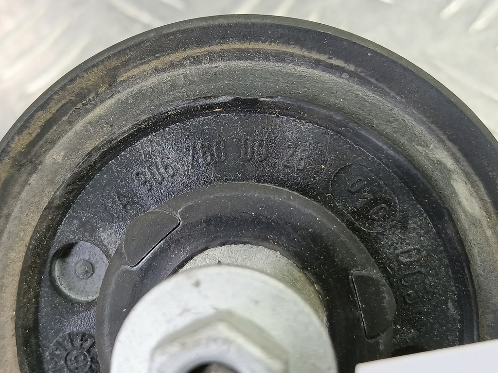 отбойник двери MERCEDES-BENZ Sprinter  A9067600028, 980 рублей, Москва