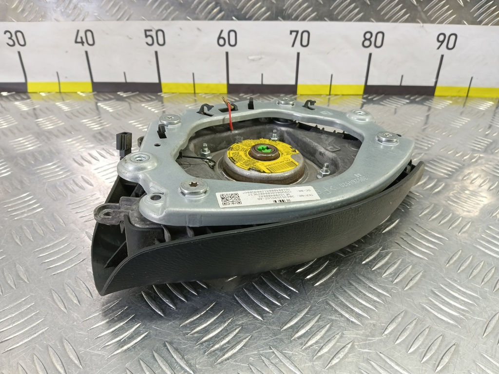 подушка безопасности водителя Volkswagen Crafter  2E0880202D, 2130 рублей, Москва