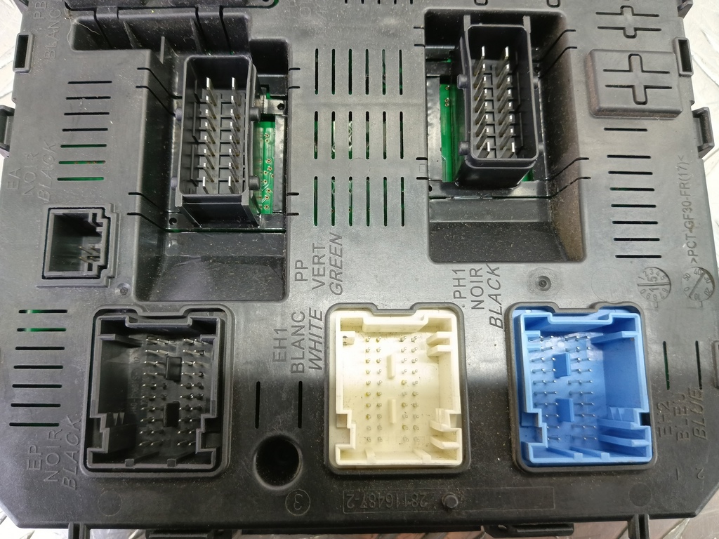 блок предохранителей Citroen Jumpy  1609999180, 8680 рублей, Москва