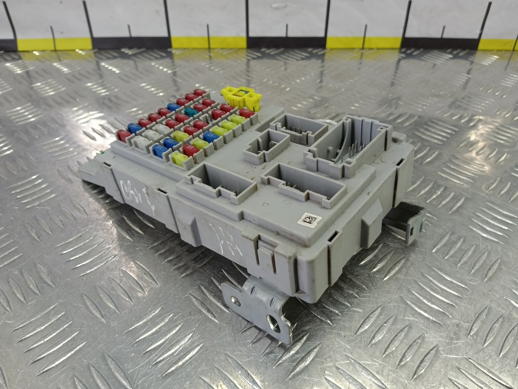 блок предохранителей Hyundai Grand Starex  919504H073, 2700 рублей, Москва