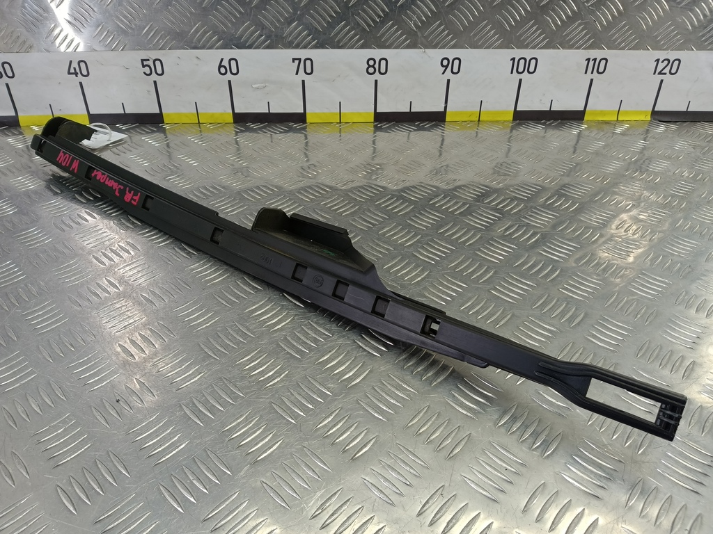 направляющая стекла двери Citroen Jumper  930447, 630 рублей, Москва