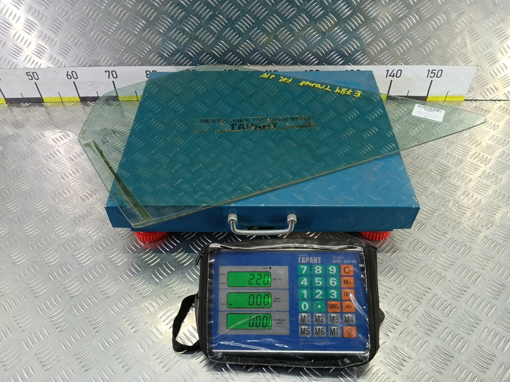 стекло двери FORD Transit  2366284, 3850 рублей, Москва