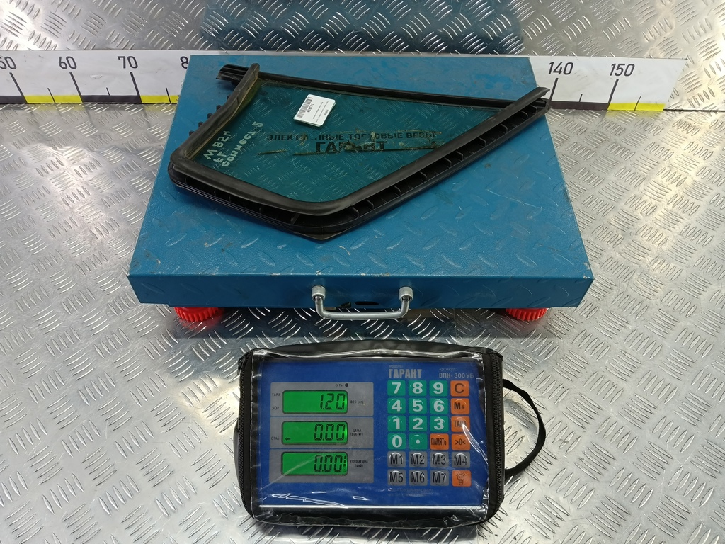 стекло двери FORD Tourneo Connect  1812630, 1210 рублей, Москва