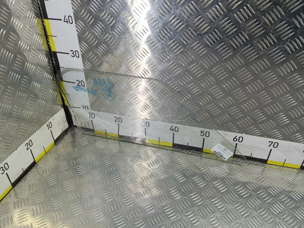 стекло двери MERCEDES-BENZ Sprinter  A9067250109, 1090 рублей, Москва