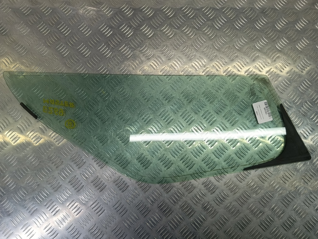 стекло двери Renault Master  802627279R, 7759 рублей, Москва