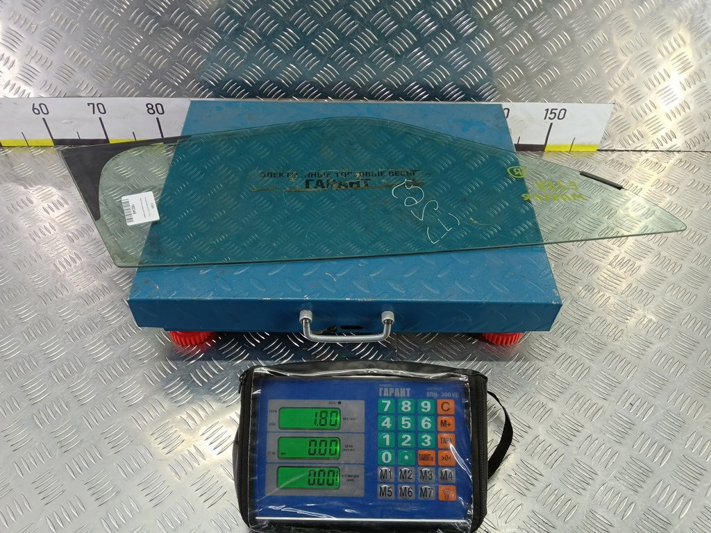 стекло двери Renault Master  802627279R, 7759 рублей, Москва