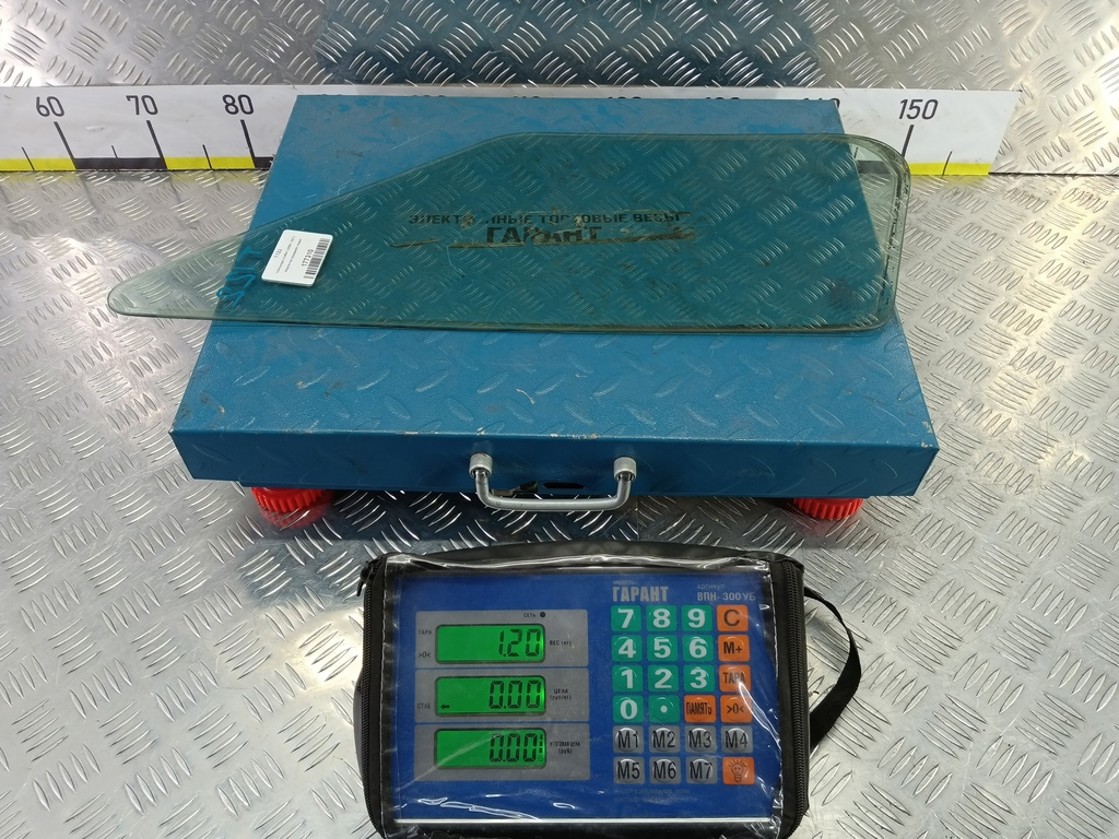 стекло двери Volkswagen Crafter  2E0845115A, 860 рублей, Москва