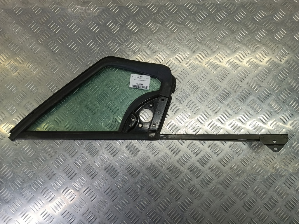 стекло двери Peugeot Partner  9201R6, 2130 рублей, Москва