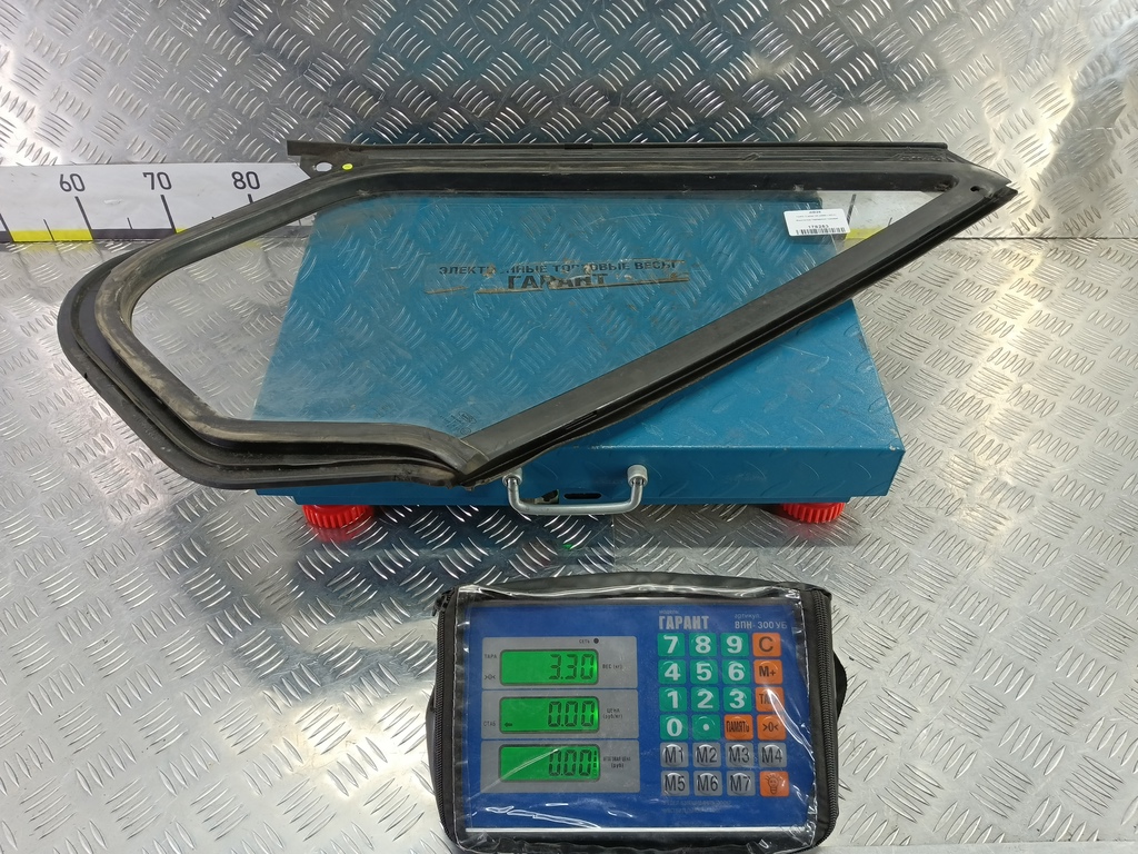 стекло двери FORD Transit  1829392, 2590 рублей, Москва