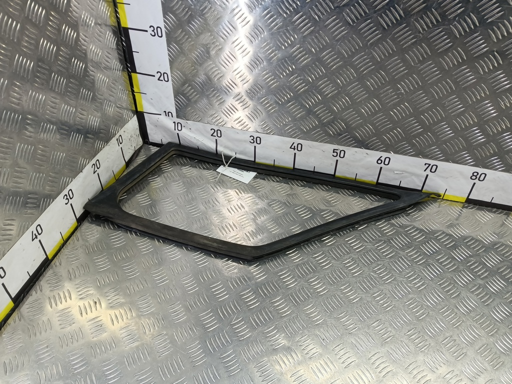 уплотнитель стекла Volkswagen Crafter  2E0845322, 980 рублей, Москва