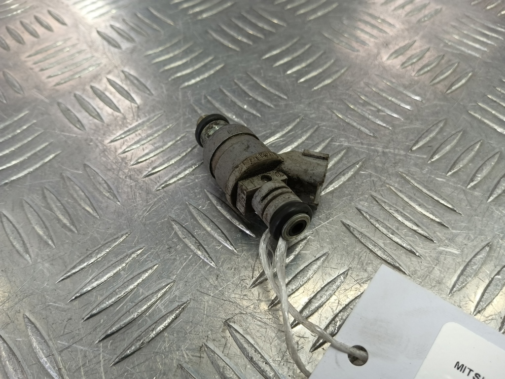 форсунка топливная MITSUBISHI COLT  MR988977, 860 рублей, Москва