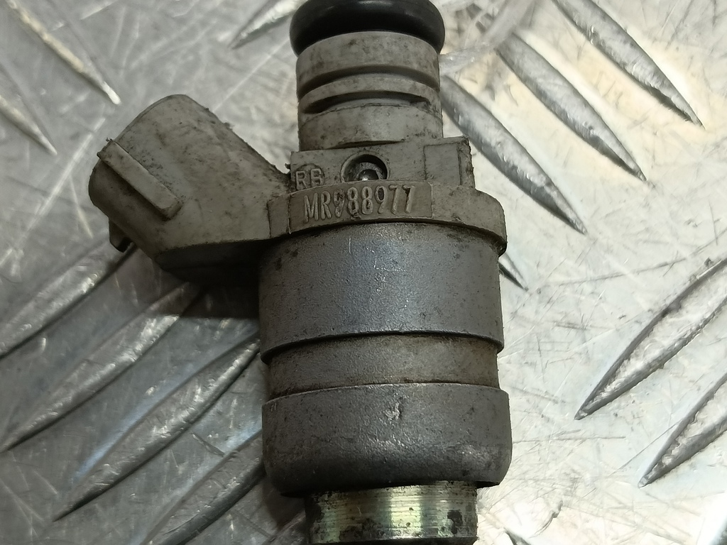 форсунка топливная MITSUBISHI COLT  MR988977, 860 рублей, Москва