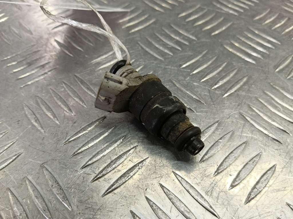 форсунка топливная MITSUBISHI COLT  MR988977, 860 рублей, Москва