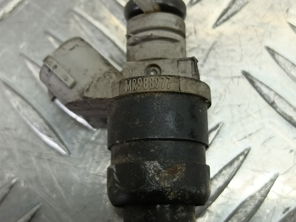 форсунка топливная MITSUBISHI COLT  MR988977, 860 рублей, Москва