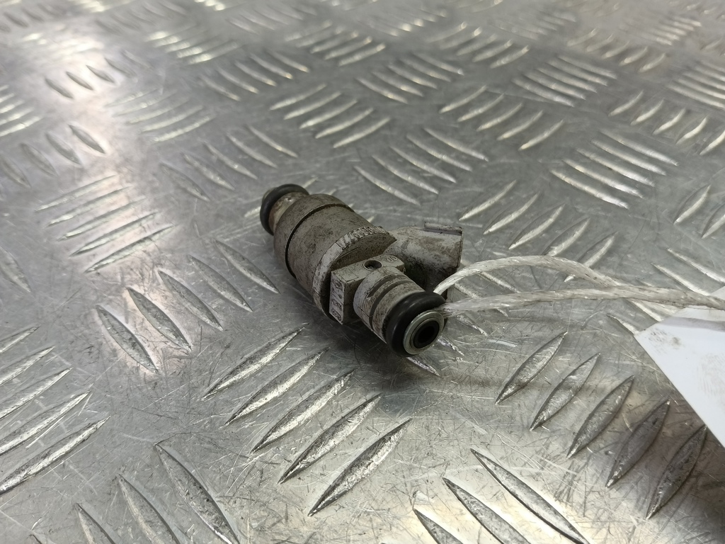 форсунка топливная MITSUBISHI COLT  MR988977, 860 рублей, Москва