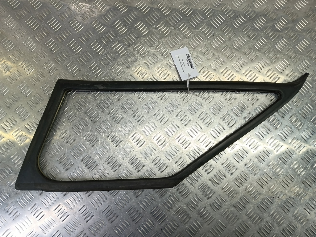 уплотнитель стекла MERCEDES-BENZ Sprinter  A9066711820, 980 рублей, Москва