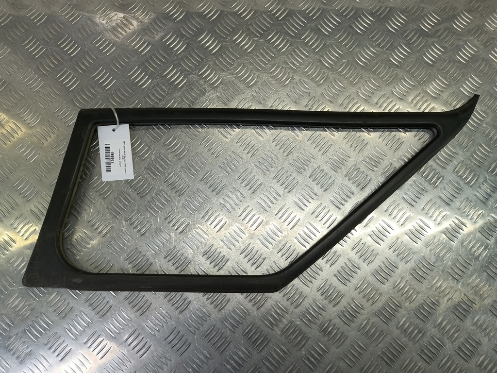 уплотнитель стекла MERCEDES-BENZ Sprinter  A9066711820, 980 рублей, Москва