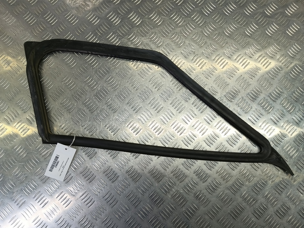 уплотнитель стекла MERCEDES-BENZ Sprinter  A9066711820, 980 рублей, Москва