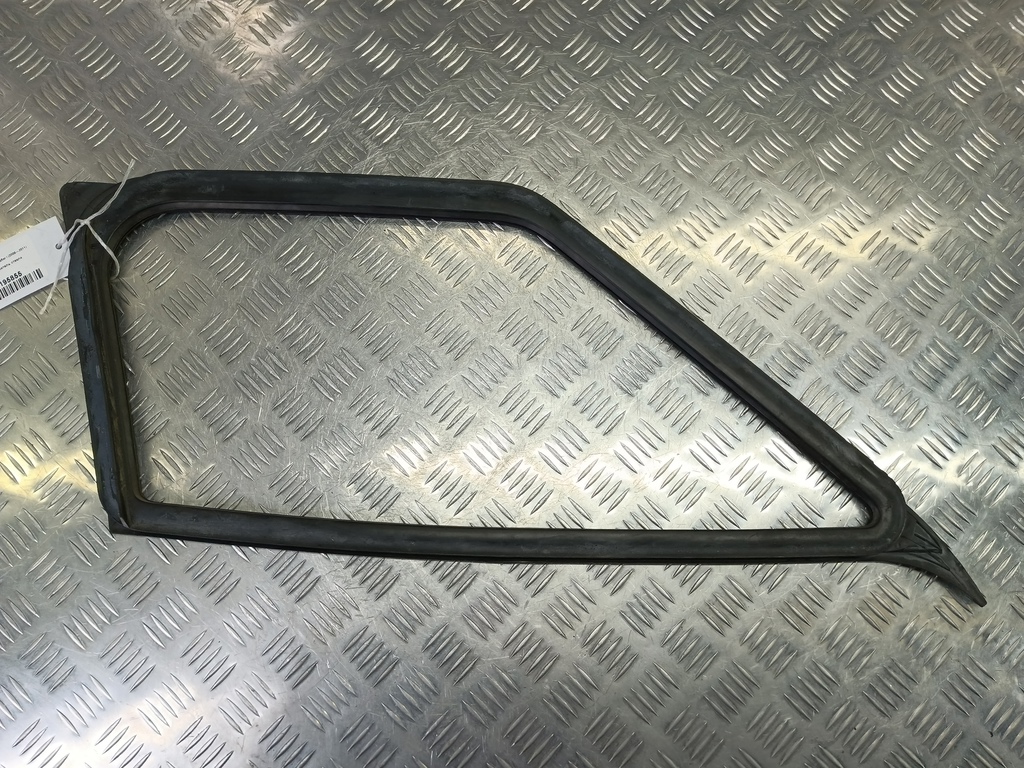 уплотнитель стекла Volkswagen Crafter  2E0845322, 980 рублей, Москва