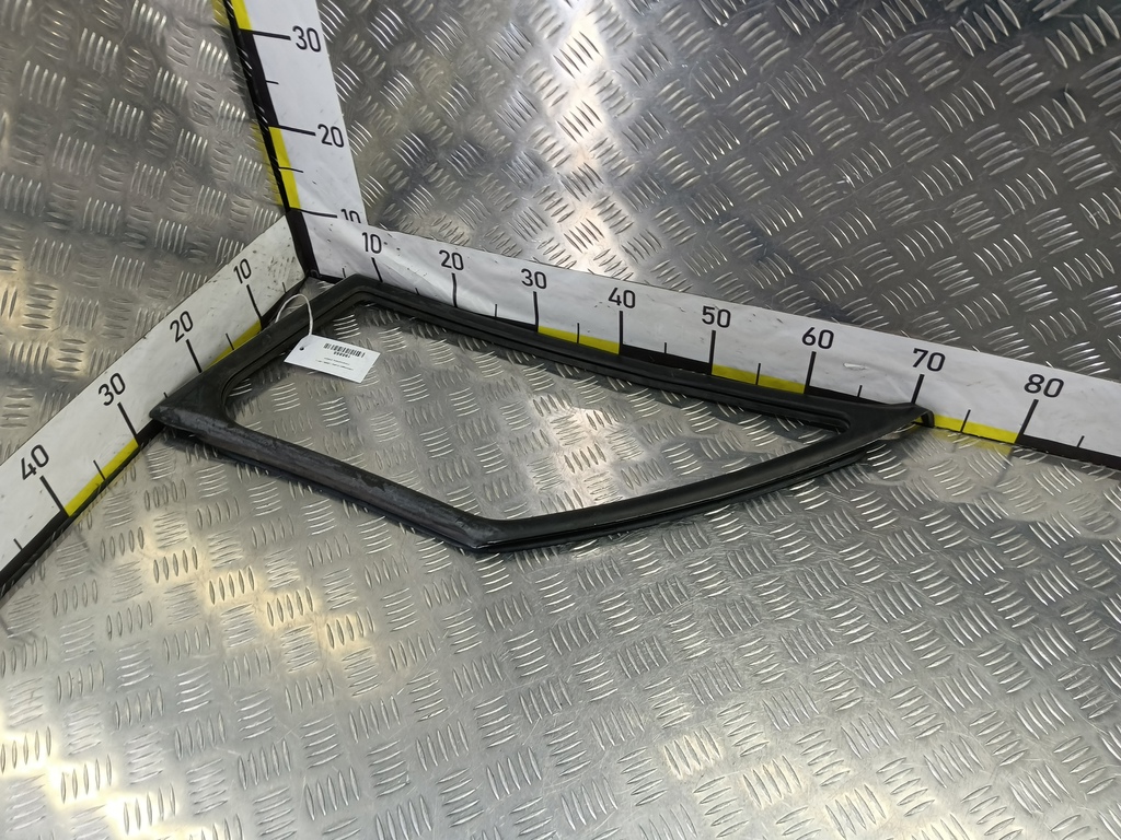 уплотнитель стекла Volkswagen Crafter  2E0845322, 980 рублей, Москва