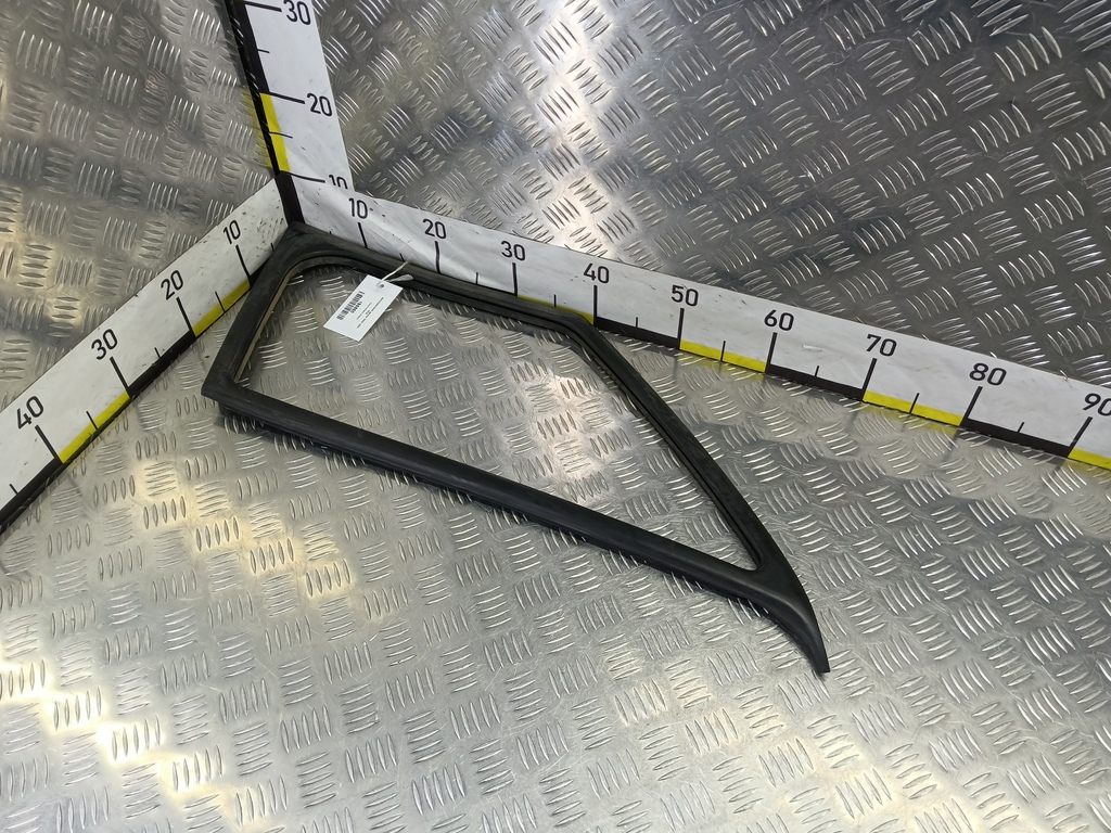 уплотнитель стекла MERCEDES-BENZ Sprinter  A9066711720, 750 рублей, Москва