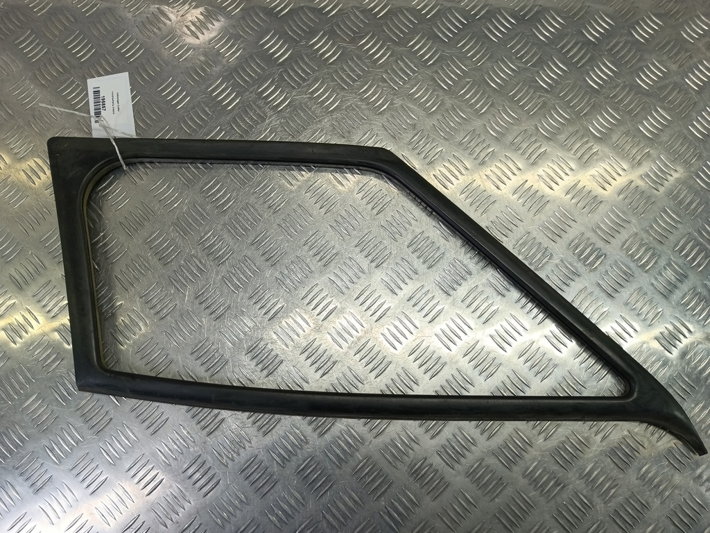 уплотнитель стекла Volkswagen Crafter  2E0845321A, 750 рублей, Москва
