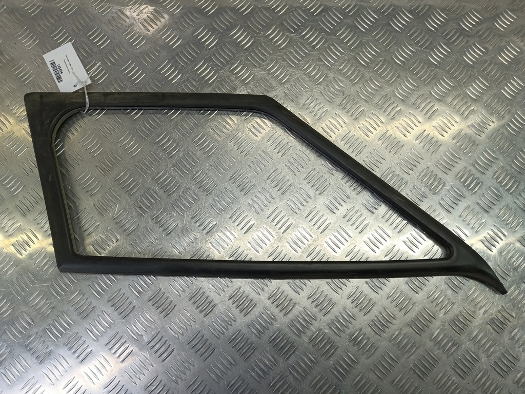 уплотнитель стекла Volkswagen Crafter  2E0845321A, 750 рублей, Москва