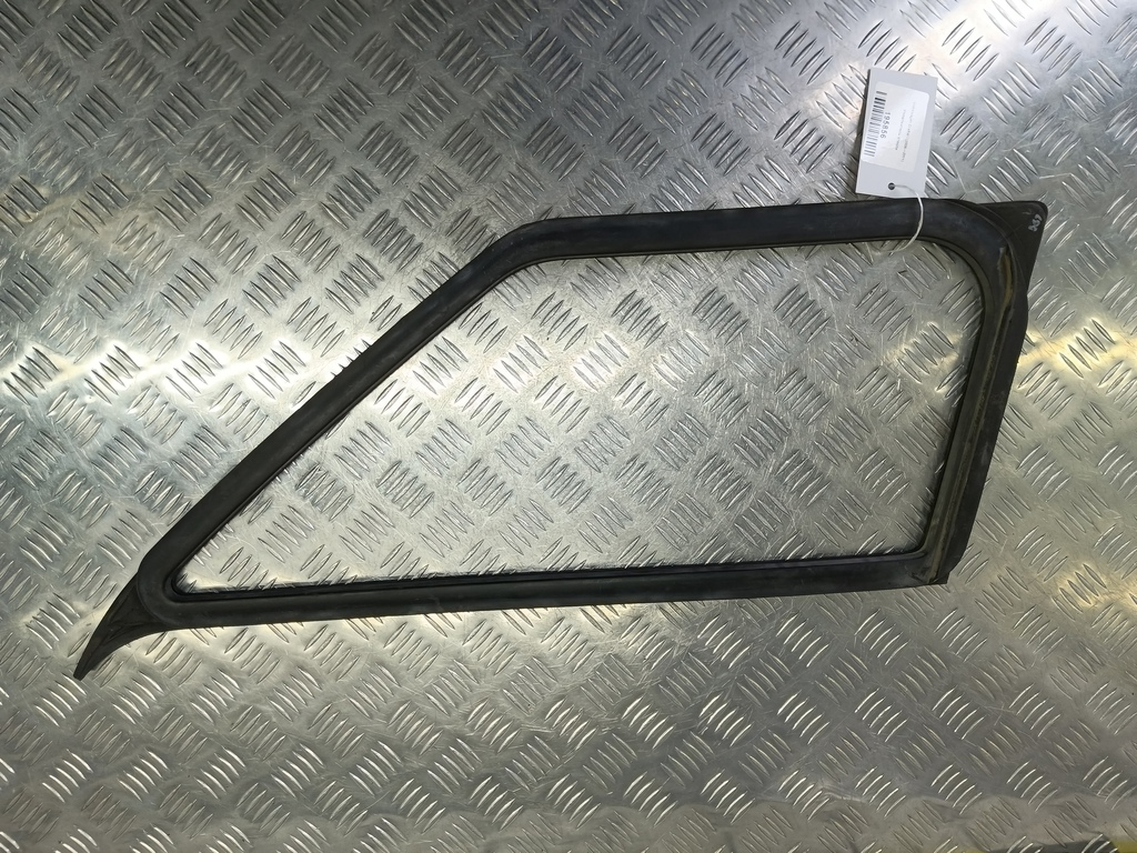 уплотнитель стекла Volkswagen Crafter  2E0845321A, 750 рублей, Москва