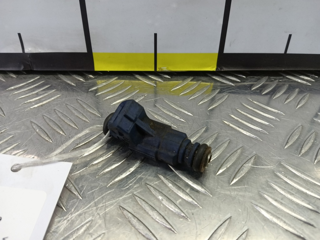 форсунка топливная Volkswagen   06B133551M, 2820 рублей, Москва