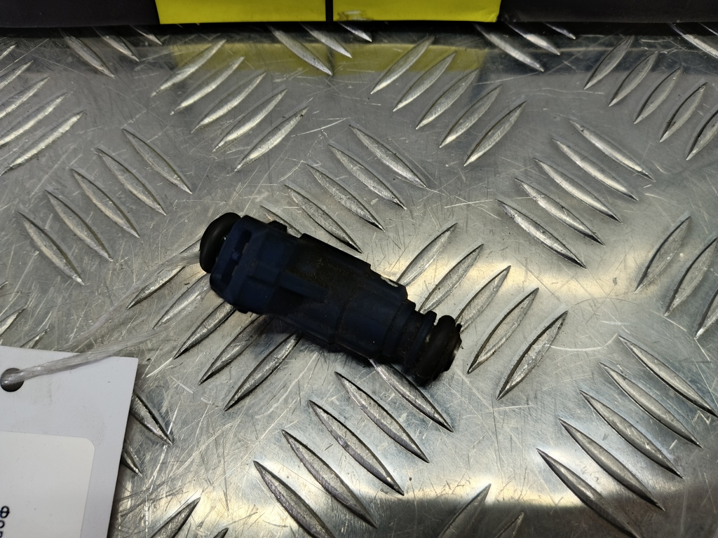 форсунка топливная Volkswagen   06B133551M, 2820 рублей, Москва