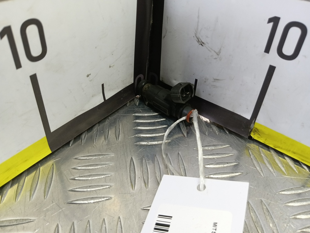 форсунка топливная MITSUBISHI CARISMA  MD319790, 2240 рублей, Москва