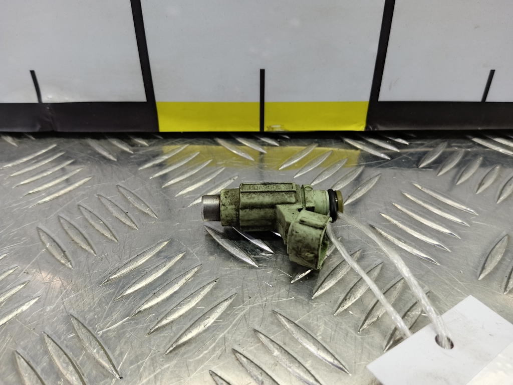 форсунка топливная MITSUBISHI LANCER  MN143061, 2010 рублей, Москва