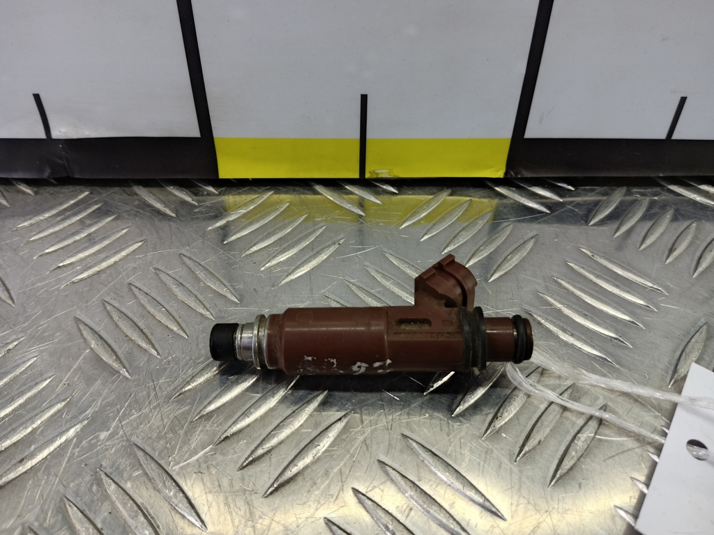 форсунка топливная SUZUKI LIANA  1571054G00, 630 рублей, Москва