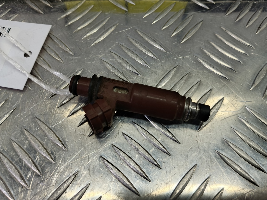 форсунка топливная SUZUKI LIANA  1571054G00, 630 рублей, Москва