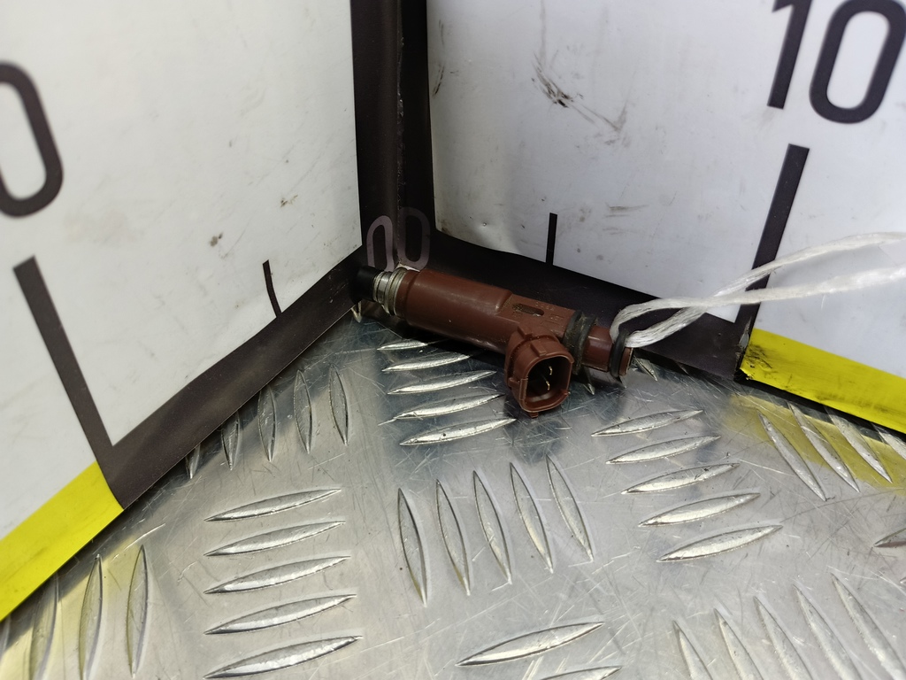 форсунка топливная SUZUKI LIANA  1571054G00, 630 рублей, Москва